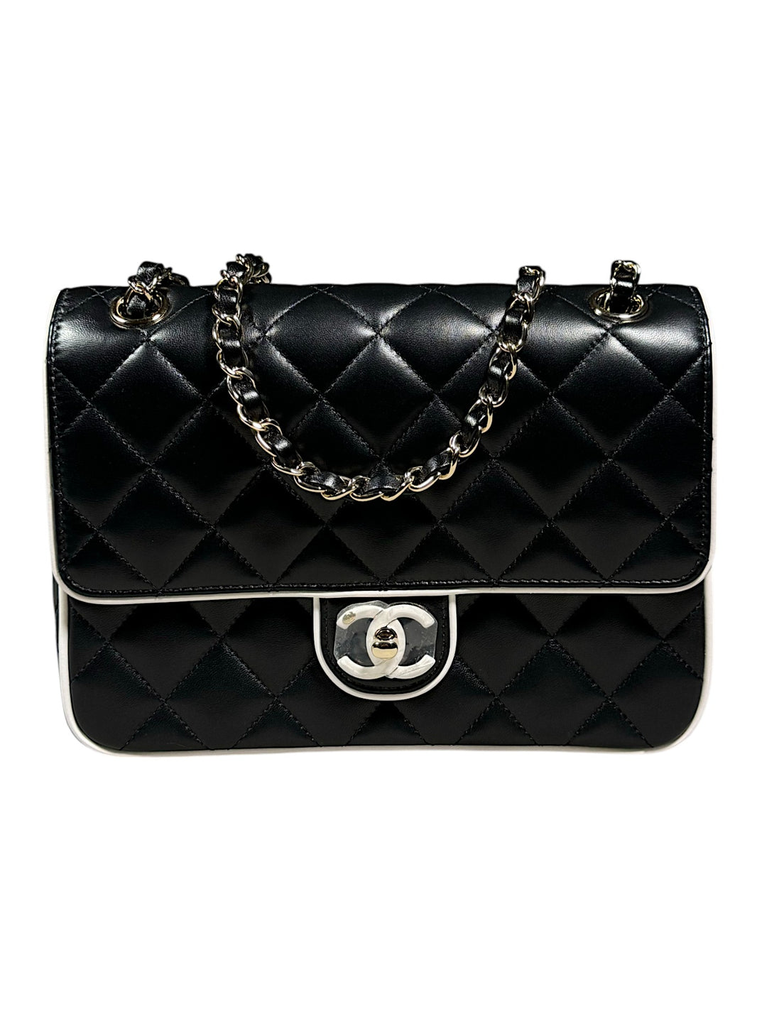 chanel classic flap bag