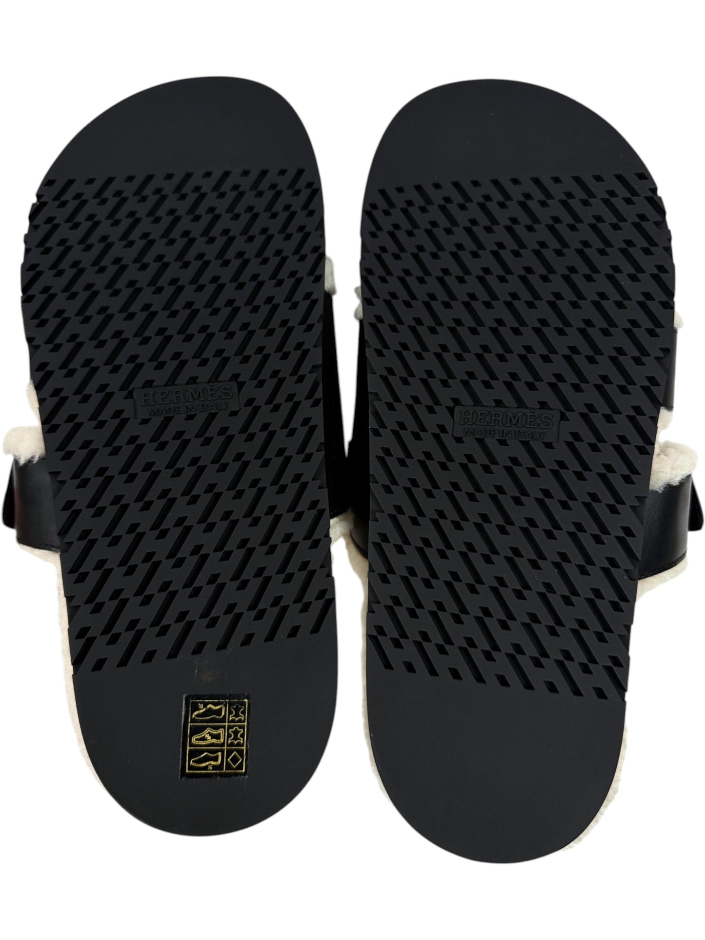 Lug Rubber Sole Hermès Chypre Shearling Sandals Made in Italy