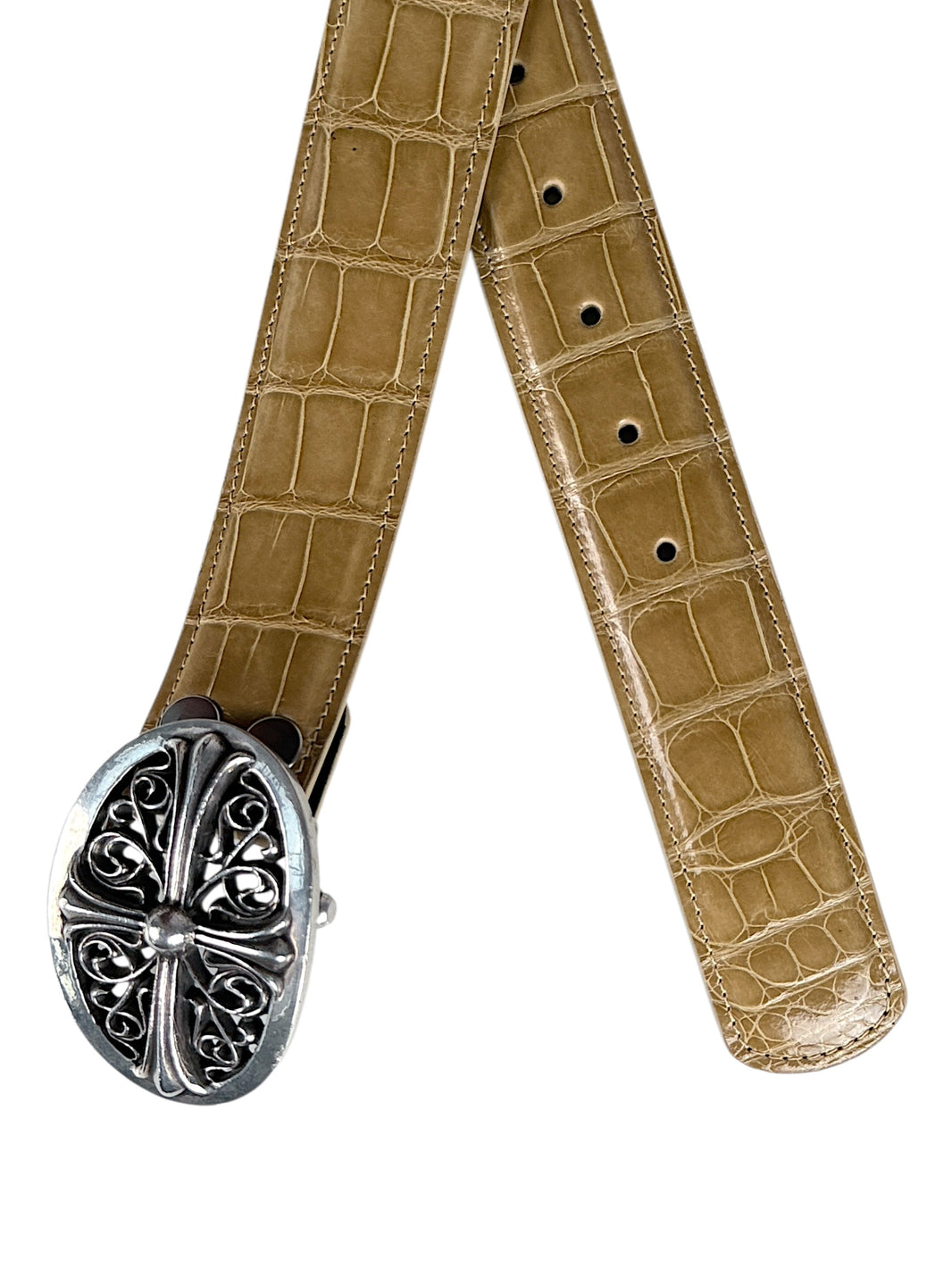 Glossy crocodile scale pattern on AMAL sand belt strap