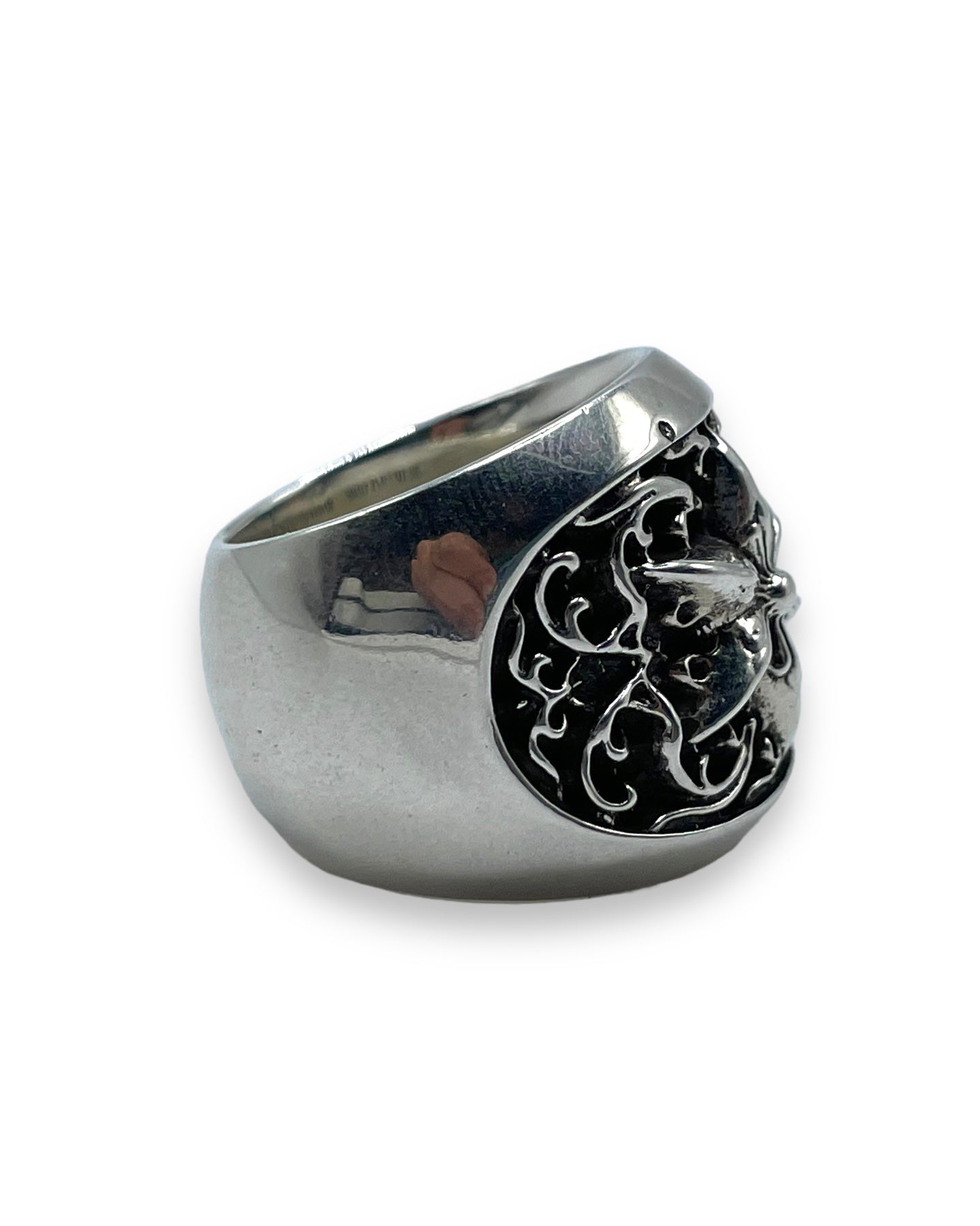 Chrome Hearts Oval Star Ring (9) Verified YP Collective