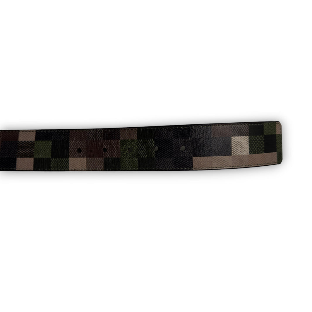 Louis Vuitton Pharrell Mega Pixel 40mm Reversible Damoflauge Belt Authenticated Designer