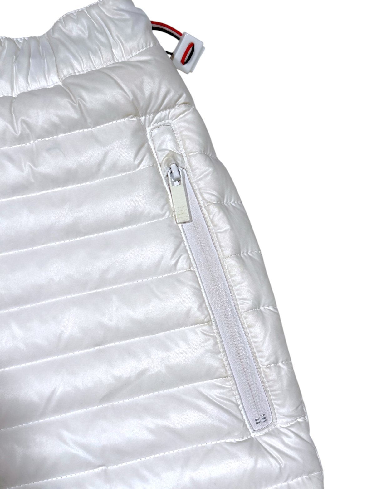 Zip Pocket Tricolor Grosgrain Tab White Quilted Nylon Thom Browne